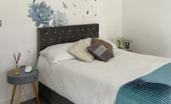 Modern Apartment All Amenities Greater London
