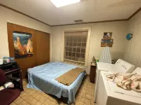 Scenic 4-bedroom Farm House, Tree Farm & Arboretum with trails in Sugar Grove
