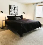 NEW - Great Location - Family Friendly - Garage - Spacious