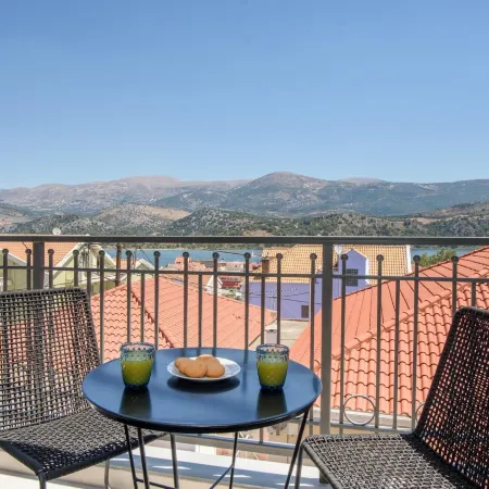 Deluxe 2Br Suite with Sea Views to Argostoli Bay