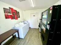 Razorback Inn Hotels in Prairie Creek