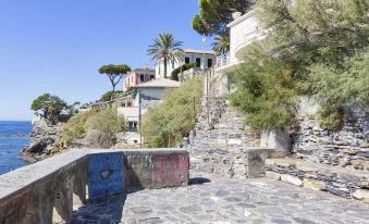Yellow Suite Sul Lungomare di Recco by Wonderful Italy