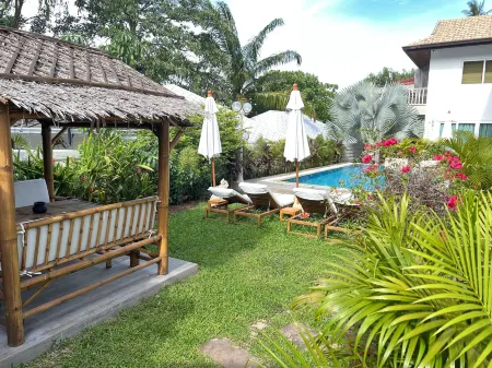 New Seahorse Residence Отели рядом с достопримечательностью «Guan-Yu Koh Samui Shrine»