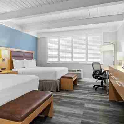Prodigy Hotel, a Days Inn by Wyndham Rooms