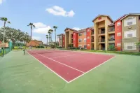 Cozy 2BD/2BTH Condo Near Disney Dollar Tree 주변 호텔