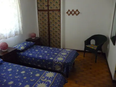 Beautiful view of the lake and mountains, free WiFi, calm.