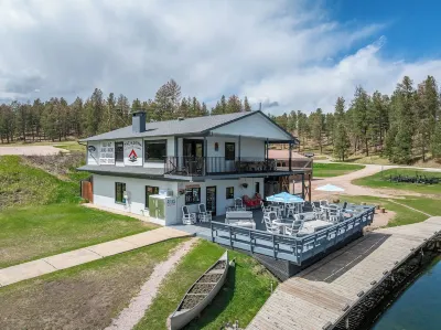Beautiful Lake Front Property in the Black Hills Of South Dakota