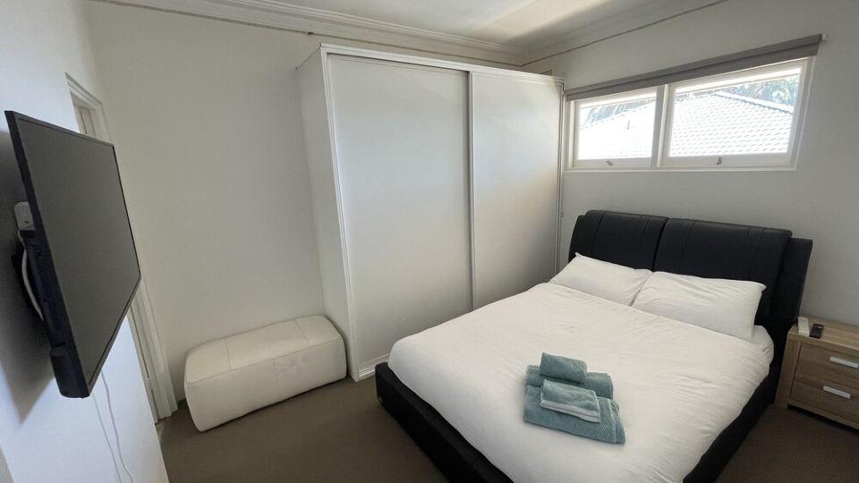 1 Bedroom Beach Apartment Queen Bed