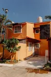Family-Friendly Beach House - 5 min from the beach!