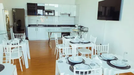 ARCRISTAL - PRESIDENTS VILLA