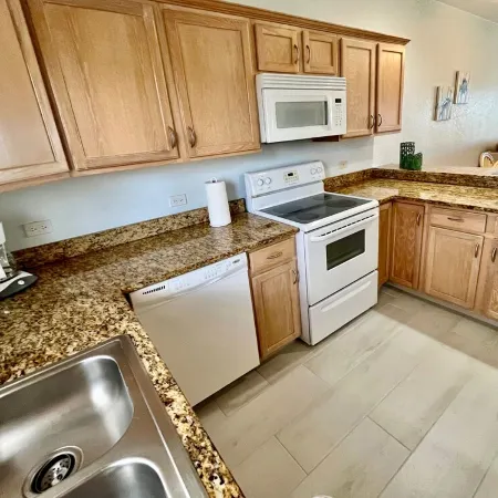 "Mai Kai" Recently renovated Oceanfront Ground Floor Condo - Kaibo Yacht Club II