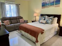 Sunset Hideaway-1 bedroom, 5 minutes from Cruz Bay Hotels in 