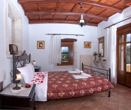 Private villa with private pool and amazing view in an unspoilt environment