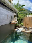 Air-conditioned Premium Bungalow with Private Pool/Free Breakfast