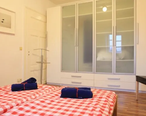 INSELVILLA - Holiday apartment on the island in Hameln 하멜른 호텔