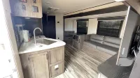 3RV/ parking/Netflix/ private/excellent location 모레노밸리 호텔