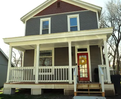 Newly Remodeled Classic Old Leavenworth Home in the heart of town
