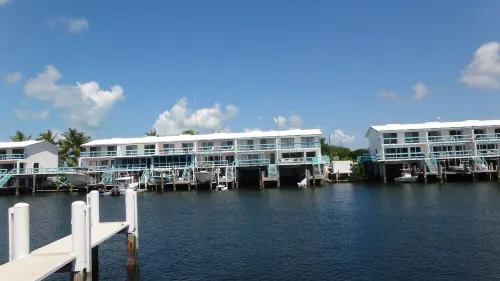 Beautiful Boutique Overwater Townhouse with Private Dock and All Amenities