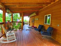 Pinecrest Cabin- a relaxing mountain cabin close to town