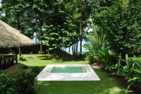 Amazing  Oceanfront House in Cabo Matapalo with pool.Two surfboards..