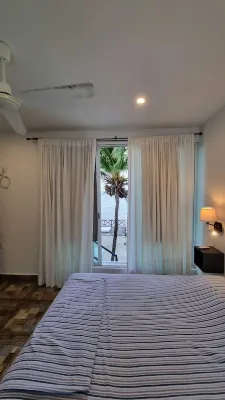 On Beach Seaside Sunrise Haven 4 Sea View