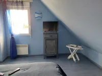 HOUSE NEAR THE SEA