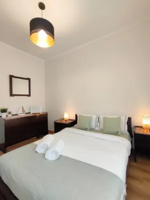 3 bedroom apartment on the beach front with sea view in Armação de Pêra