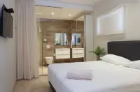 Palapa Suite # 4, walk to Eagle Beach Hotels near Aruba Oasis Eagle Beach Ocean Front