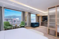 ECKO市中心裏斯柯西