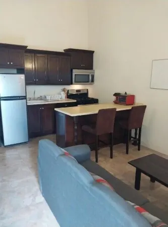 Beautiful island getaway, close proximity to popular beaches and historic site A