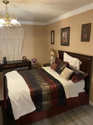 Jimmie's House is a cozy newly remodel three bedroom home that can accommodate 5 Các khách sạn gần Pine Bluff/Jefferson County Historical Museum