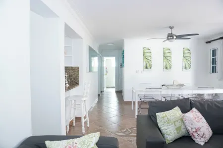 Large 3 bedroom, 2 bathroom property conveniently located steps from the beach.