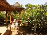 Saly: SUN and disorientation  assured in an african residential villa. 酒店