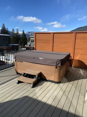 Cozy Condo minutes from RMR & Soon Cabot Pacific Golf