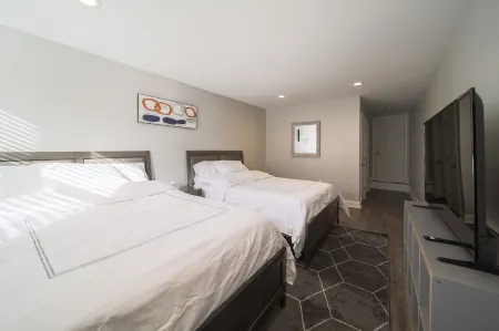 NYC Urban Getaway 10 Min to Newark Penn Station Отели рядом с достопримечательностью «Университет Ратджерс»