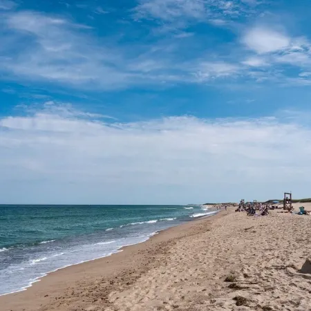 4-bedroom Vacation Home Less Than 1 Mile to Nauset Beach, AC, Fire-Pit