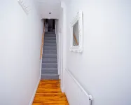 cosy ,spacious ,clean 3 bed house,10miuntes walk from town centre