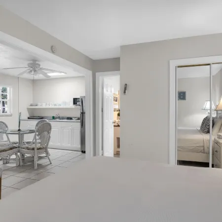 Atlantic Bay Resort Hotels in Tavernier
