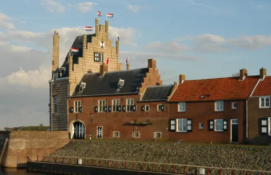 坎皮爾薩託倫旅館