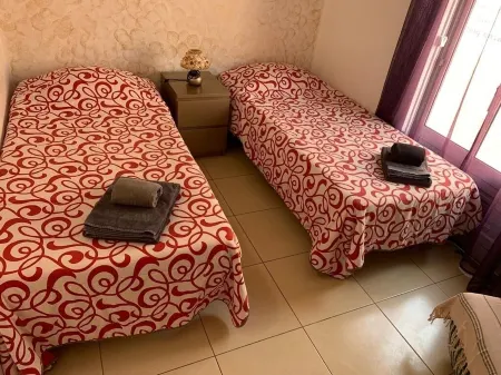 House in Baleal next to the beach with sea view terrace Отели в г. Ferrel