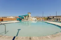 Lazy River, Arcade & Pickleball in Washington! - Pool