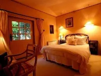 Hôtel Kastell Dinec'h Hotels in Treguier