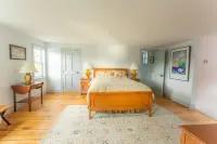 Riverhouse - Homestays