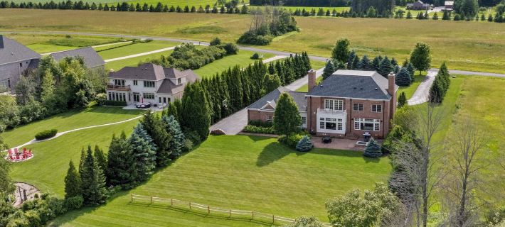 Lake Michigan Gem: Private Beach & Game Room Hotels in Manitowoc County