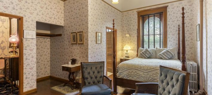 Cripple Creek Hospitality House Hotels in Teller County