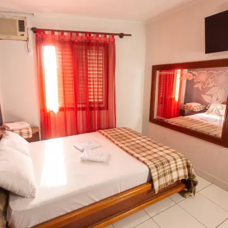 Hotel Cambará