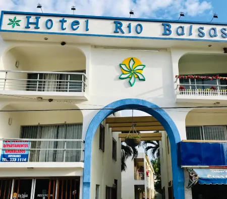 Hotel Rio Balsas Отели рядом с достопримечательностью «Плайя Мирамар»