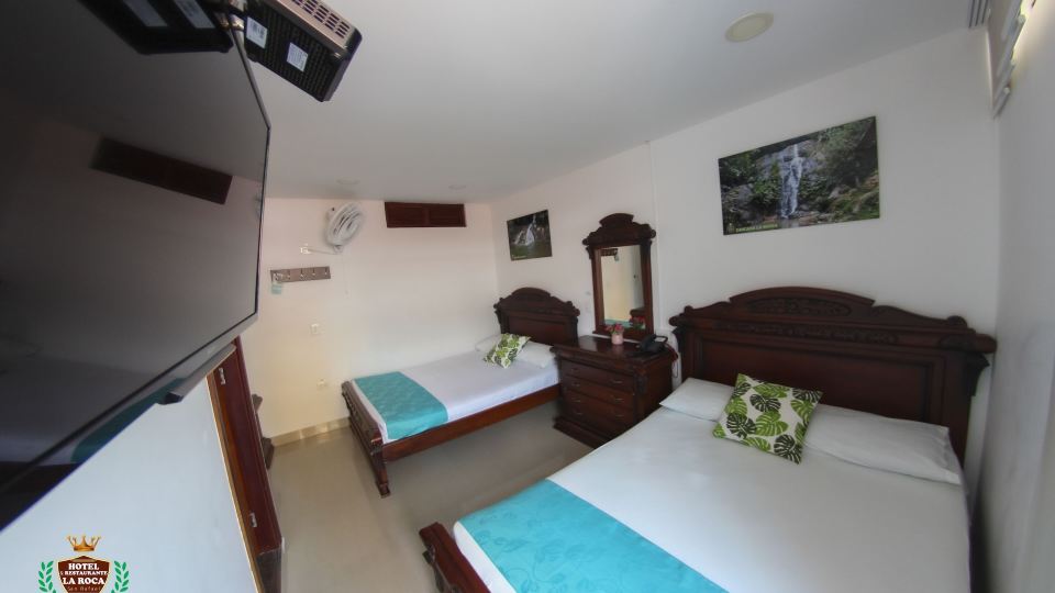 Hotel & Restaurante la Roca