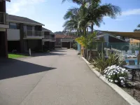 Anchorbell Holiday Apartments - Airport Shuttle