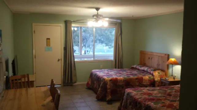 Lodge at Turkey Cove